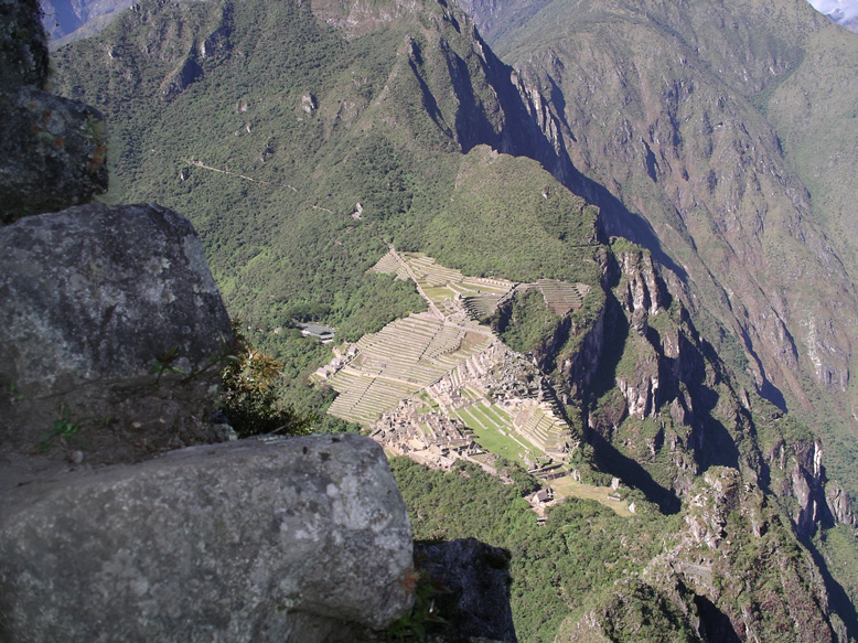 escalera de ascenso al waina. ni se te ocurra intentarlo si tienes vertigo!!!